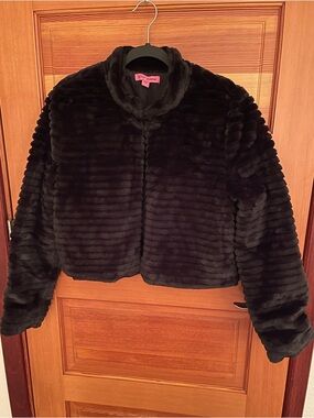 Betsey Johnson Black Plush Faux-Fur Cropped Jacket - Women’s L - NWOT